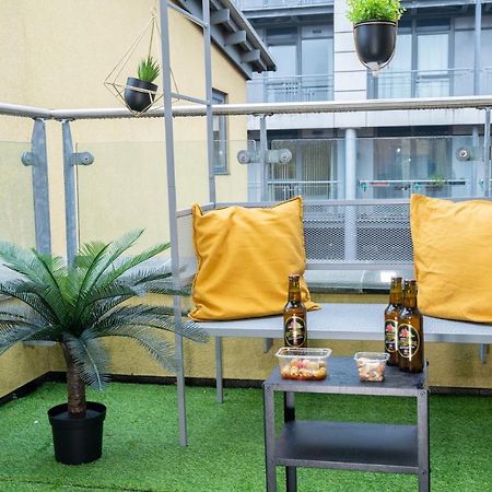 Luxe Place - Netflix & Workspace For 6 Birmingham Dış mekan fotoğraf