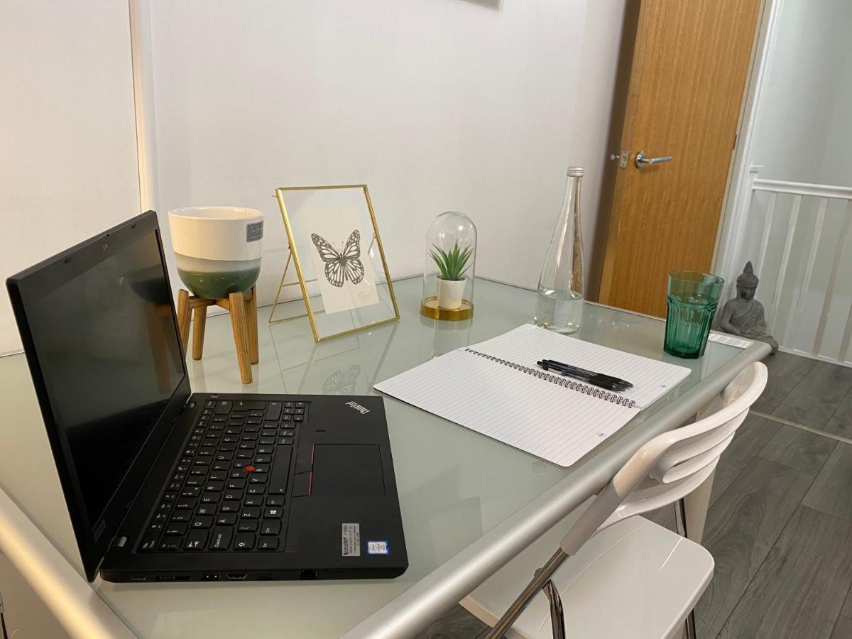 Luxe Place - Netflix & Workspace For 6 Birmingham Dış mekan fotoğraf