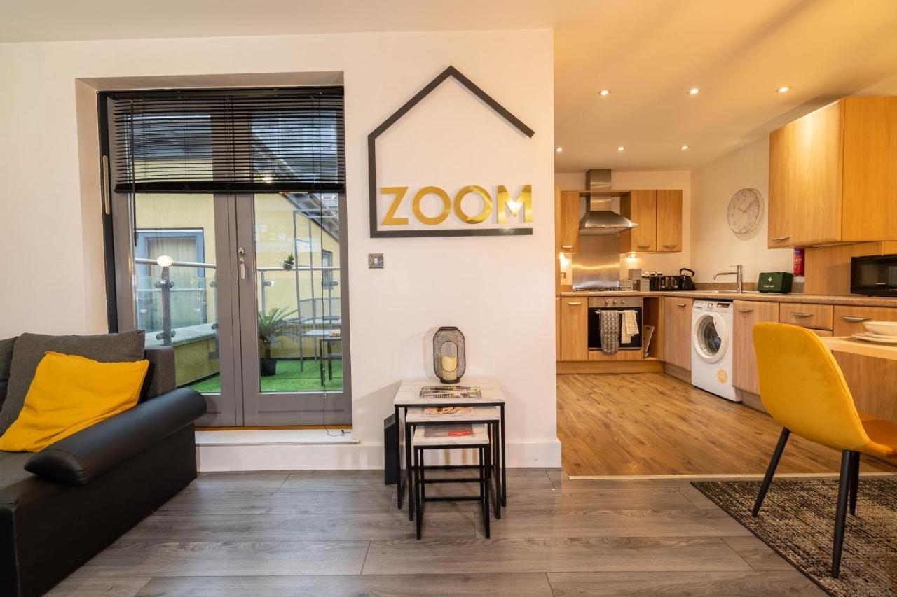 Luxe Place - Netflix & Workspace For 6 Birmingham Dış mekan fotoğraf