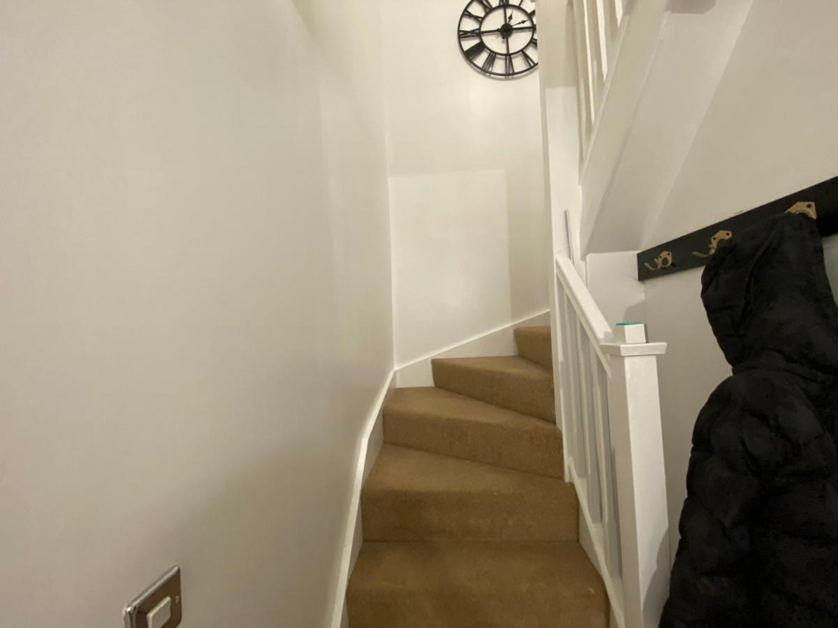 Luxe Place - Netflix & Workspace For 6 Birmingham Dış mekan fotoğraf