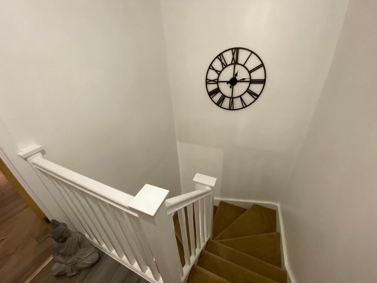 Luxe Place - Netflix & Workspace For 6 Birmingham Dış mekan fotoğraf